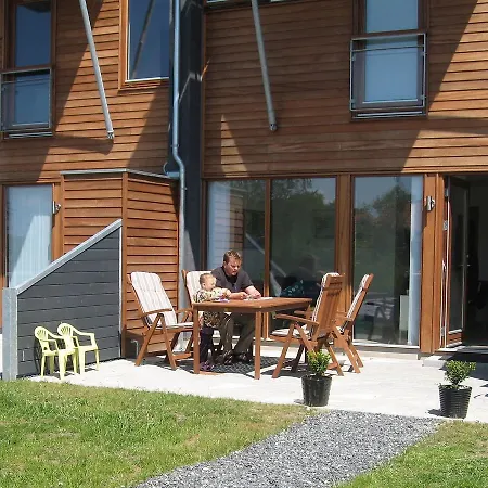 Apartment 4 Person In